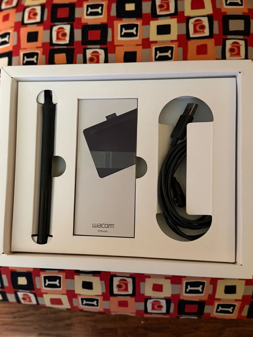 Wacom Intuos Graphic Tablet - Black